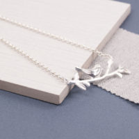 Silver Resting Robin Necklace
